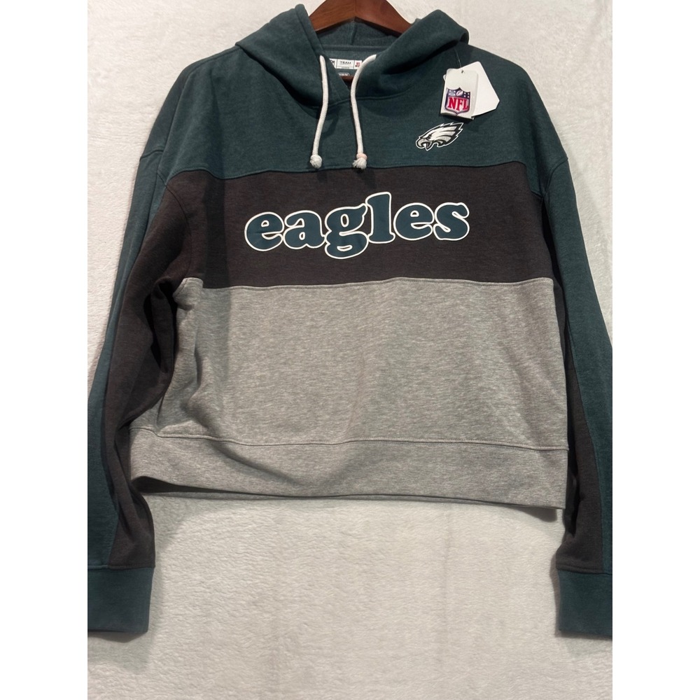 NWT Philadelphia Eagles NFL Team Apparel Womens Cropped Hoodie Sweatshirt Medium